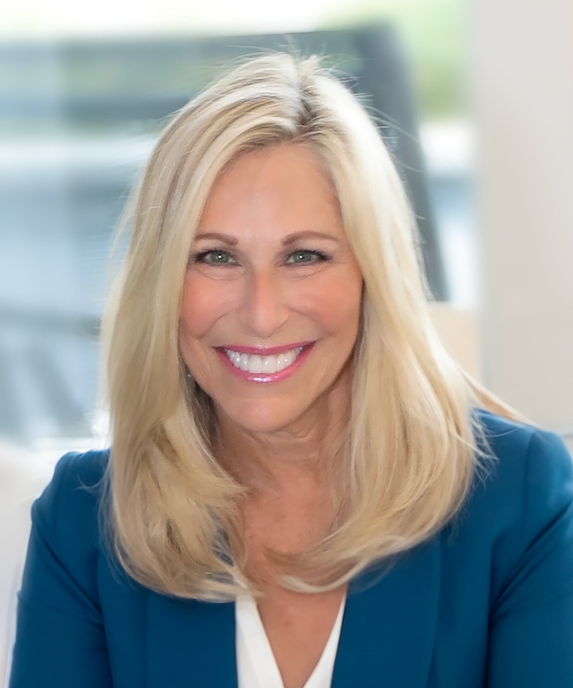 #DGSpotlight: Karyn Schoenbart